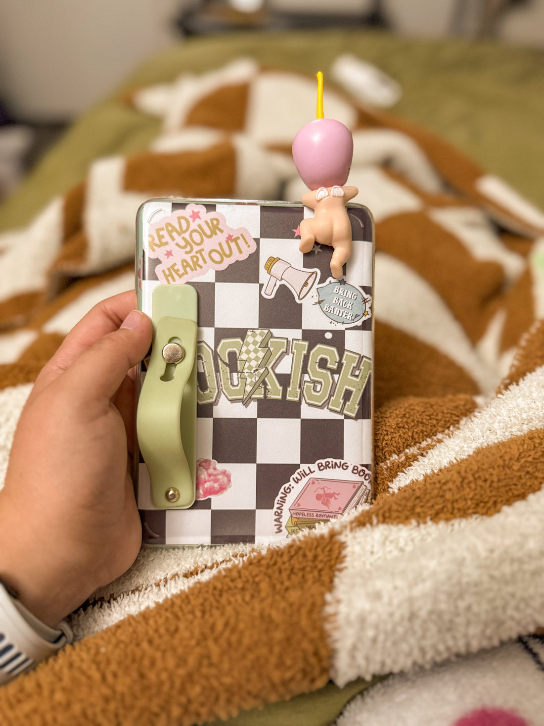 Free Bookish Paperwhite Kindle Insert!