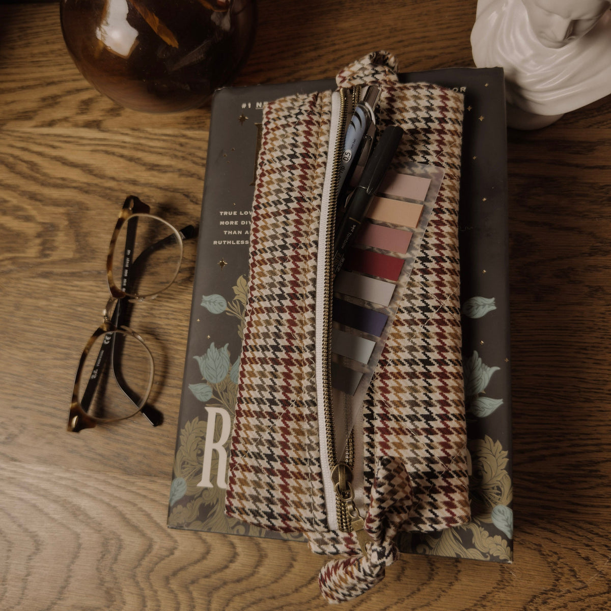 The Annotator’s Pencil Pouch | Elastic Book Band Case | Brown Houndstooth - Dex Avenue