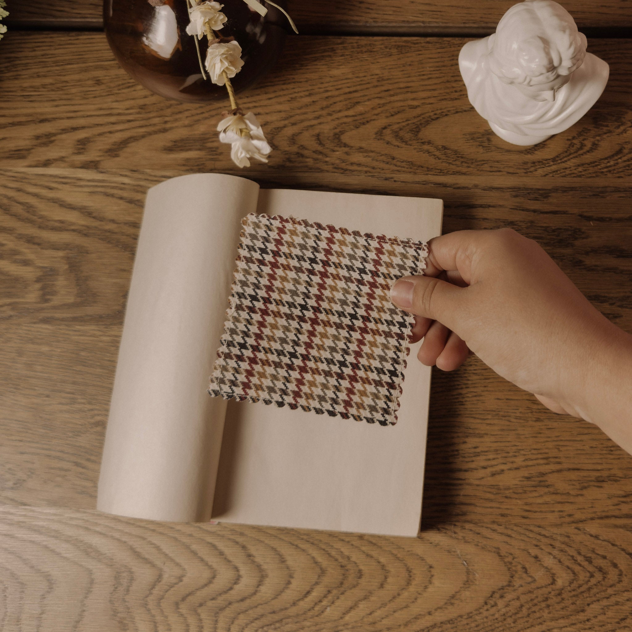 Brown Houndstooth Scalloped Corner Bookmark