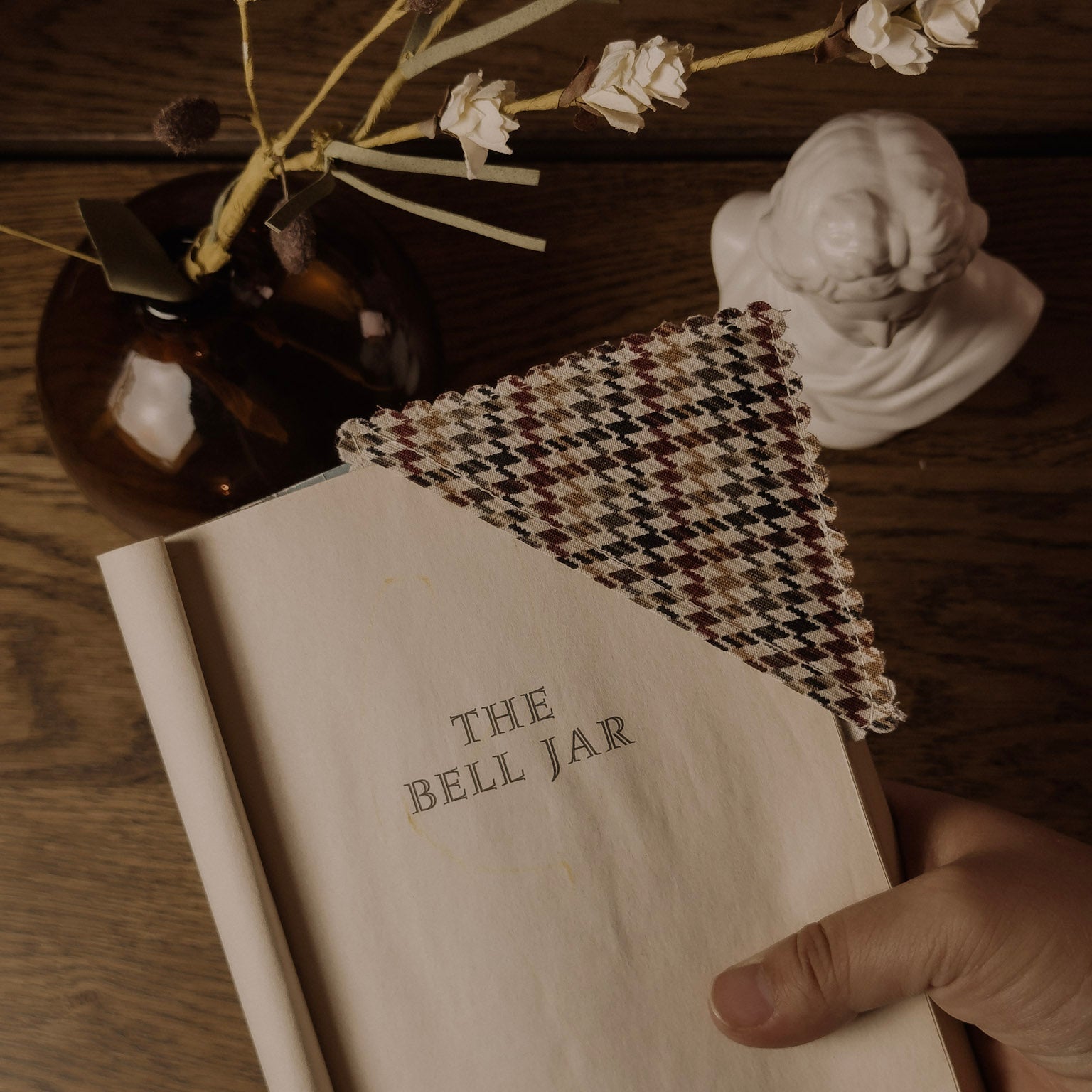 Brown Houndstooth Scalloped Corner Bookmark
