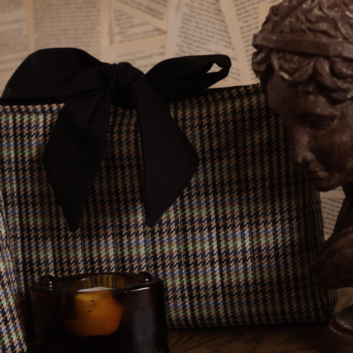 The Serpentine | Bow Book Sleeve